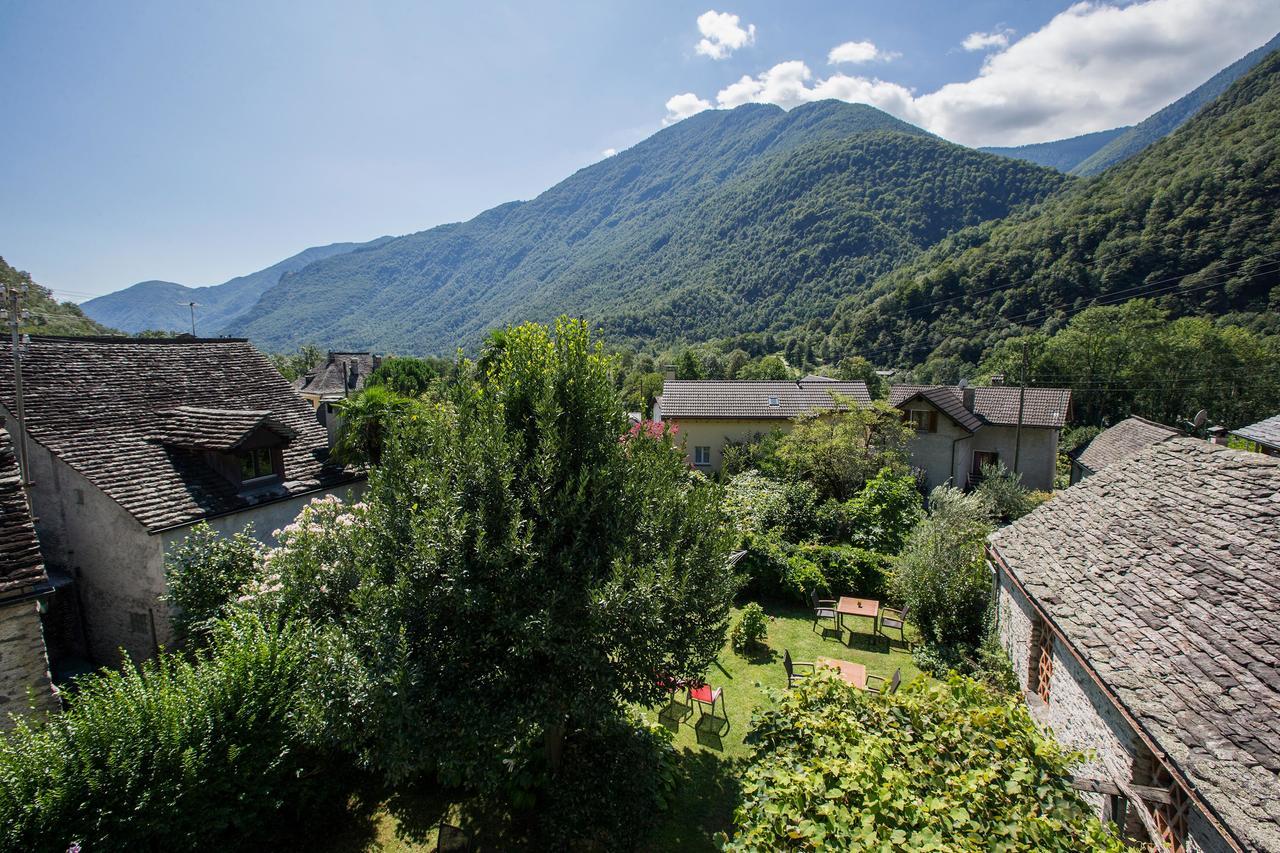 Hotel Garni Maggia Giumaglio Exterior foto